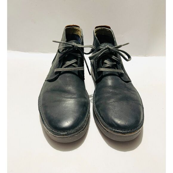 Clarks collection cushion soft chukka ankle boots gray leather casual men 8 main image 4